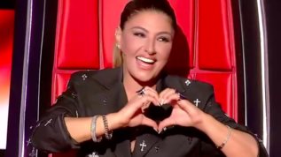 The Voice | Η Παπαριζου ερμηνευει Μαρινελλα & ο Μαζωνακης "μπαινει"στους Rammstein