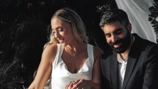 Απροσμενη αποκαλυψη απο την Αννα Κορακακη - Παντρευτηκε πριν δυο χρονια με τον Γιαννη Χαλκιαδακη
