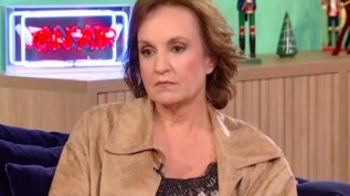 Ευαγγελια Δομαζου: &quot;Η μαμα μπαινοβγαινε στο Υγεια για τρια χρονια. Οταν ακους &quot;καρκινος&quot;, περιμενεις το τελος&quot;