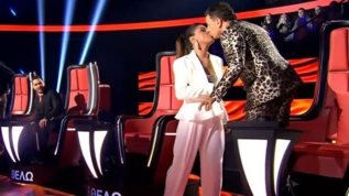 The Voice | Το φιλι Παπαριζου - Μουζουρακη και το ποτ-πουρι των coaches