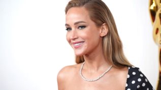 Jennifer Lawrence: &quot;Πολλοι αντρες ηθοποιοι θιγονται οταν δεν θελεις να κοιμηθεις μαζι τους&quot;