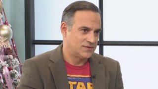 Κρατερός Κατσούλης: &quot;Η Κατερίνα Καραβάτου είναι ένας πολύ καθαρός και έντιμος άνθρωπος&quot;