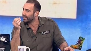 Ράδιο Αρβύλα: Η ξεκαρδιστική παρωδία της συνέντευξης του Γκλέτσου &amp; το αφοπλιστικό σχόλιο του Κανάκη