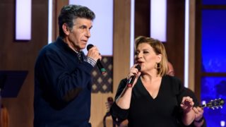 Ό,τι αγαπώ | O Γιάννης Μπέζος υποδέχεται τη Γιώτα Νέγκα