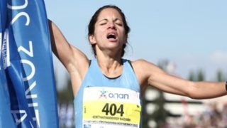 Μυελοειδές καρκίνωμα του θυρεοειδούς: Ο σπάνιος όγκος με τον οποίο πάλεψε η νικήτρια του Μαραθωνίου Β. Κωνσταντινοπούλου