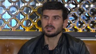 Ο Μάνος Γαβράς στις πρώτες δηλώσεις μετά την απώλεια του πατέρα του