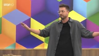 Fame Story | Τα "έχωσε" ο Fipster στους σπουδαστές – "Βλέπω 9 κότες"