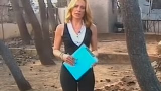 Ρίτσα Μπιζόγλη: Παρουσίασε ολόκληρο το δελτίο του ΑΝΤ1 μέσα από τα καμένα σπίτια στο Μάτι!