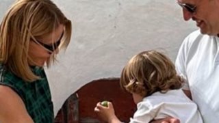 Η Τζένη Μπαλατσινού φωτογραφίζει τον Βασίλη Κικίλια με τον γιο τους