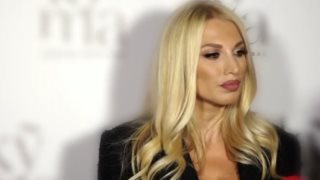 Η Κωνσταντίνα Σπυροπούλου μιλά για τα &quot;μαχαιρώματα&quot; που δέχτηκε στην τηλεόραση