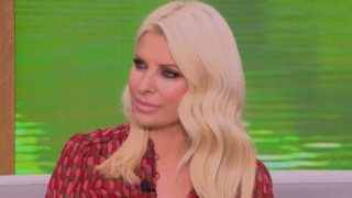 Η Ελένη Μενεγάκη αποκάλυψε την απορία που έχουν οι κόρες της: &quot;Οι κόρες μου με ρωτούν πώς ήμουν πριν ...&quot;