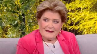 Η Βάσια Τριφύλλη για τον Πέτρο Φιλιππίδη: "Είναι φίλος μου, τον αγαπώ πολύ. Δεν καταργείς τα πάντα επειδή του συνέβη μια κακή επιλογή"