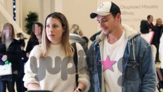 Νίκος Μίχας: Η πρώτη εμφάνιση με τη σύζυγό και την κόρη του! Όλες οι φωτογραφίες