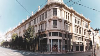 Athensville: Εδώ και 10 χρόνια ένας γραφίστας αναδεικνύει τις πιο όμορφες γωνιές της Αθήνας