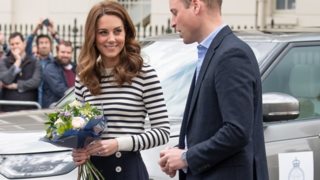 Kate Middleton: Φόρεσε το αγαπημένο ρούχο των Γαλλίδων
