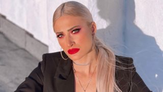 Η Ιωάννα Τούνη σε συνεργασία έκπληξη με γνωστή τραγουδίστρια