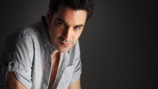 Χριστόφορος Παπακαλιάτης: Το reunion με τους διάσημους φίλους του για τα Χριστούγεννα