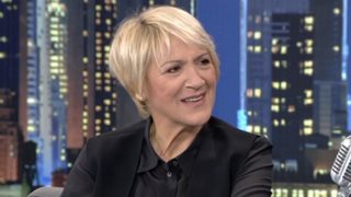 Η Καίτη Κωνσταντίνου &amp; ο επικός διάλογος με τη Ζέτα Μακρυπούλια στο The 2Night Show