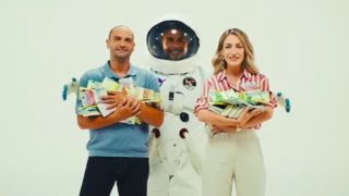 Ο Φάνης Μουρατίδης στο πιο απολαυστικό τρέιλερ για το Money Drop