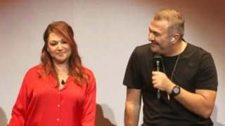 Ο Αντώνης Ρέμος και η Καίτη Γαρμπή στο "Καλό Μεσημεράκι": "Μου το ταλαιπωρούν λίγο το κορίτσι μου στο "J2US" αλλά αντέχει"