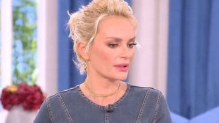 Έλενα Χριστοπούλου: "Αυτό είναι τσίρκο, δεν είναι κοινωνία"