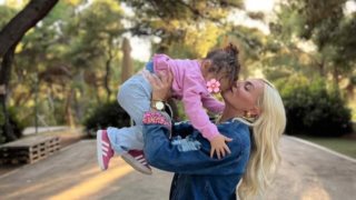 Ιωάννα Μαλέσκου: Η κόρη της έγινε 2 ετών - Φωτογραφίες από το τρυφερό πάρτι στην εξοχή