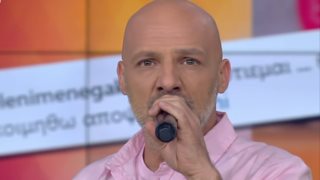 Νίκος Μουτσινάς: Το «αντίο» στην Ελένη Μενεγάκη: «Η βασίλισσα φεύγει...»