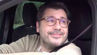 Ο Λάμπρος Κωνσταντάρας απαντά για το τηλεοπτικό του μέλλον: "Είμαστε σε έναν καλό δρόμο"