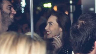 Αντωνία Καλλιμούκου - Θοδωρής Μισόκαλος: Δεν κρύβουν τον έρωτα τους: Φωτογραφίες &amp; Video