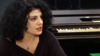 Τάνια Τρύπη: Αποκαλύπτει την ηλικία της, δηλώνει vegan και μας δείχνει τα τατουάζ της!