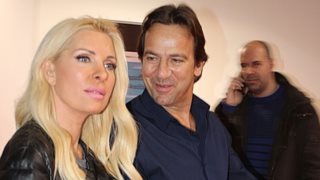 Μάκης Παντζόπουλος 
: Αυτό είναι το Instagram account του! Η Άνδρος, η Ελένη, η Μαρίνα και όλα όσα βρήκαμε στα post του