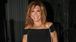 Μιμή Ντενίση: "Ήμουν μια τριανταπεντάρα που χάνει τον αγαπημένο της μία εβδομάδα πριν τον γάμο"