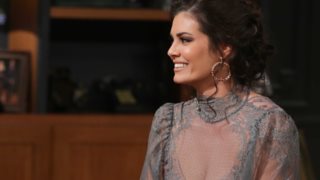 Μαρία Κορινθίου: Οι sexy εμφανίσεις, η αρνητική κριτική και τα σχόλια του Γιάννη Αϊβάζη