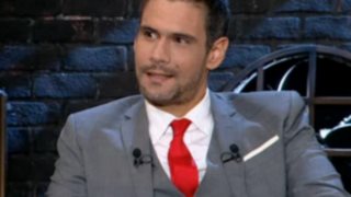 Δημήτρης Ουγγαρέζος: Οι σπαρταριστές διηγήσεις για τις πρώτες σεξουαλικές του εμπειρίες: Video