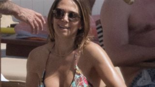 Έλλη Κοκκίνου: Μόνο με το μπικίνι της!