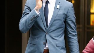 David Beckham: Μιλά για το χριστουγεννιάτικο single του γιου του