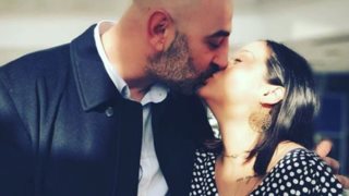 Κατερίνα Τσάβαλου: Ποζάρει μέσα στο δωμάτιο του μαιευτηρίου