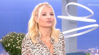 Ενοχλημένη η Φαίη Σκορδά on air: "Τον καλέσαμε στην εκπομπή; Θα μπορούσατε πρώτα να με ρωτήσετε"