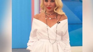 Ελένη Μενεγάκη: Η εντυπωσιακή εμφάνιση στην εκπομπή της Παρασκευής
