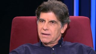 Γιάννης Μπέζος: «Το &quot;Παρουσιάστε&quot; δεν θα θυμίζει τίποτα από το &quot;Της Ελλάδος τα παιδιά&quot;. Δεν πρέπει να θυμίζει τίποτα»
