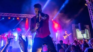 Πάνω από 2.500 άτομα στη συναυλία των Onirama στη Γλυφάδα! Δείτε φωτογραφίες