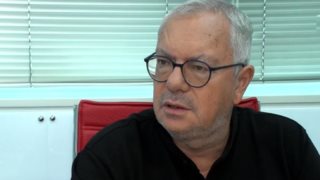 Ο Σταμάτης Μαλέλης πρώτη φορά για τον μυστικό γάμο του: &quot;Παντρεύτηκα ανήμερα των γενεθλίων μου&quot;