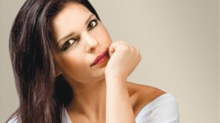 Μαρίνα Ασλάνογλου: Ποζάρει με φουσκωμένη κοιλίτσα