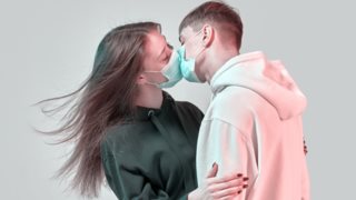 Το σεξ στα χρόνια του κορονοϊού: Όλα όσα χρειάζεται να γνωρίζεις για αυτήν την υπόθεση