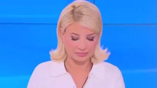 Η συγκίνηση της Φαίης Σκορδά on air: "Έχω μουδιάσει... Ζητώ συγγνώμη"