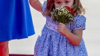 Πριγκίπισσα Charlotte: Έκλεψε την παράσταση στην πρόσφατη εμφάνιση της βασιλικής οικογένειας
