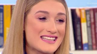 Ξέσπασε σε κλάματα η Ιλάειρα Ζήση στο &quot;Open Weekend&quot;: &quot;Δεν ξέρεις τι έχω περάσει, γι&#39; αυτό στο είπα&quot;