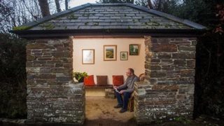 Viral of the Day: Στάση λεωφορείου μοιάζει με το πιο ζεστό σαλόνι! Πού βρίσκεται;