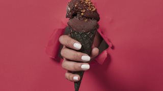 Δεν είναι χειμώνας, είναι απόλαυση!: Το αγαπημένο σου παγωτό Kayak τώρα έρχεται σπίτι