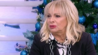 Άννα Φόνσου: «Κάθε φορά που ανακατεύομαι με τον Γιώργο Μαρίνο δέχομαι απειλές πως θα μου κόψουν τα πόδια»